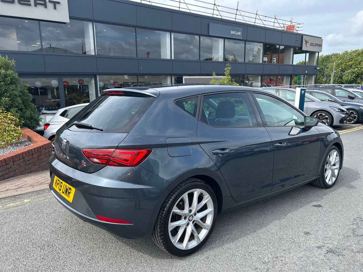 SEAT Leon Photo 38
