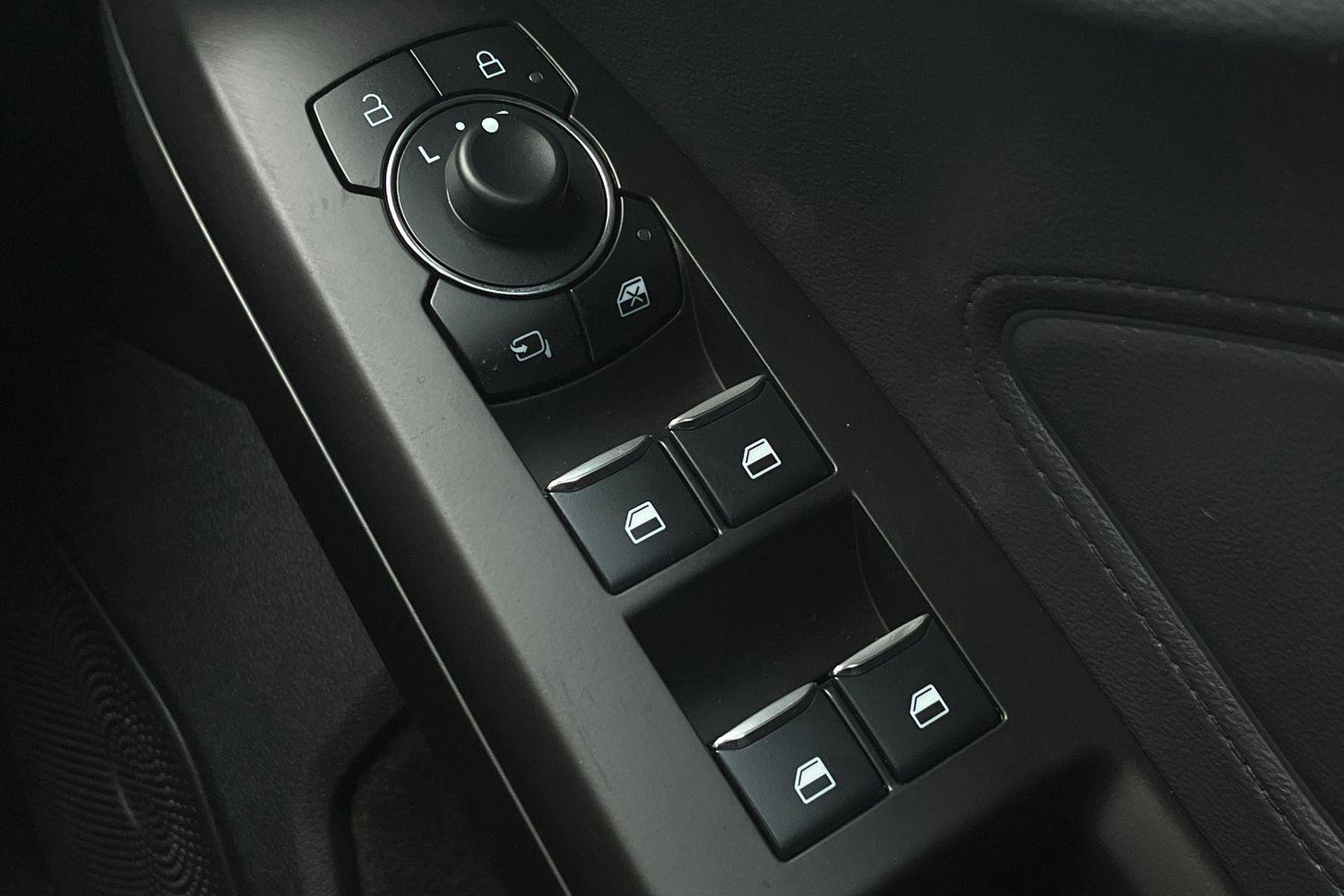 Ford FOCUS Photo 15