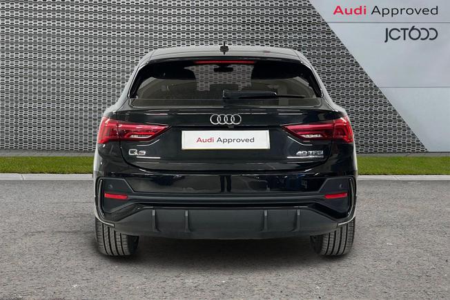 AUDI Q3 Photo 7