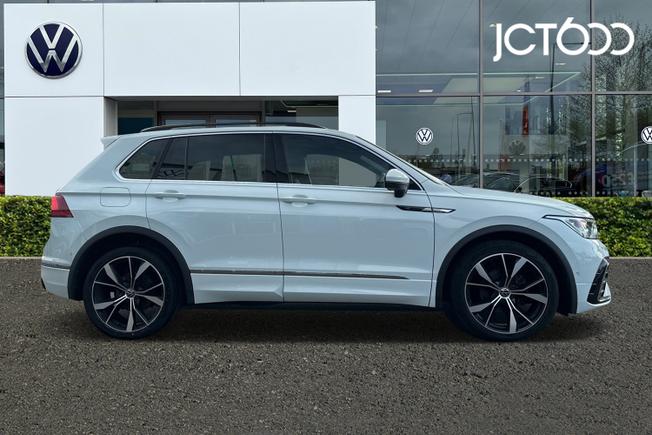 VOLKSWAGEN TIGUAN Photo 4