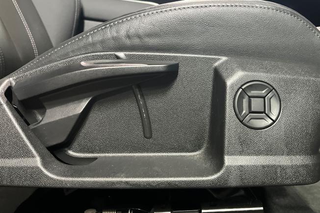 AUDI Q6 E-Tron Photo 24