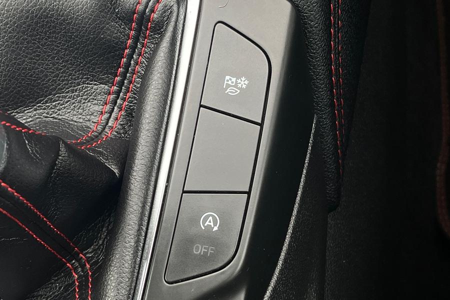 Ford KUGA Photo autoimg-a1e9e9f52e4ff5735e797edab386b0bd56838ae6.jpg