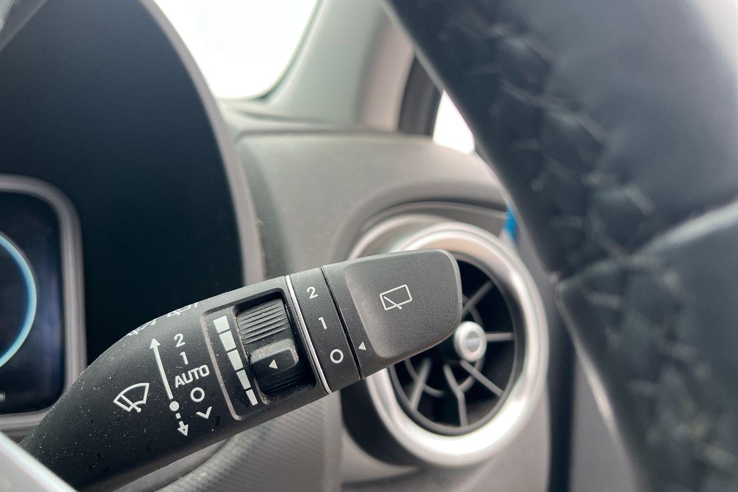 Hyundai KONA Photo 14