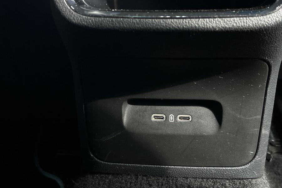Skoda OCTAVIA Photo autoimg-a1f4cc39f7b977137bf03d5ee27a48a4710951a6.jpg