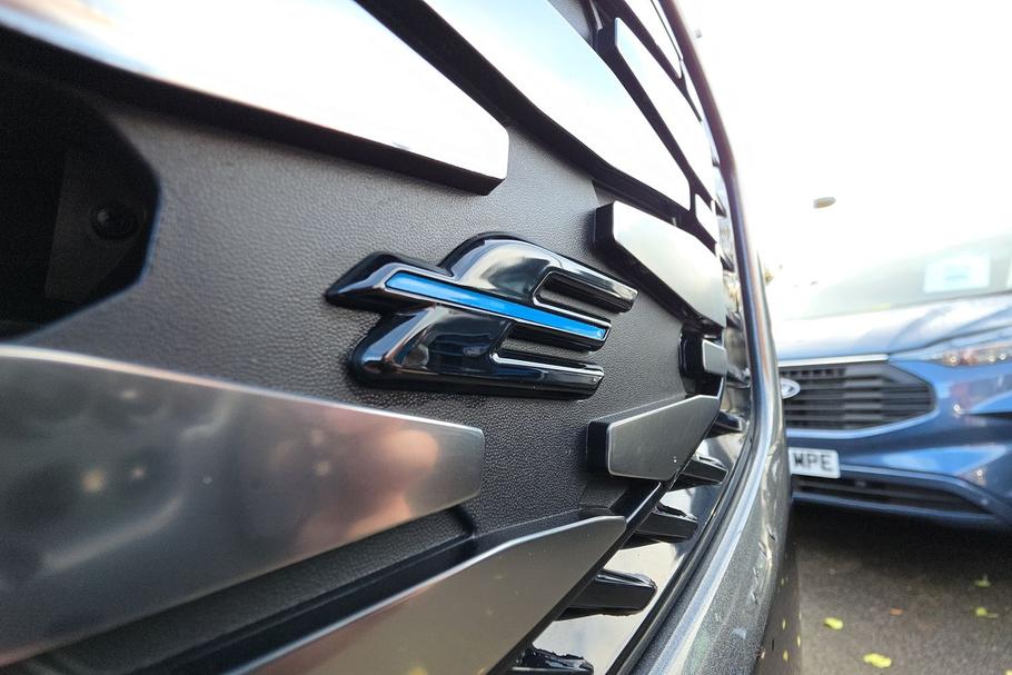 Used Ford E-TRANSIT CUSTOM 24