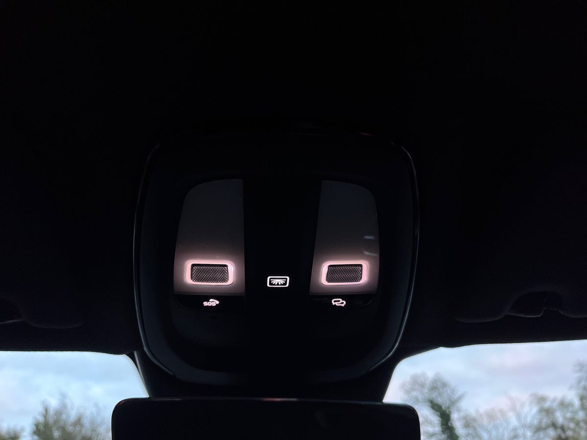 Volvo XC40 Photo 36