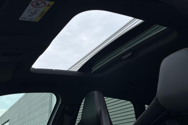 AUDI RS3 Photo 26