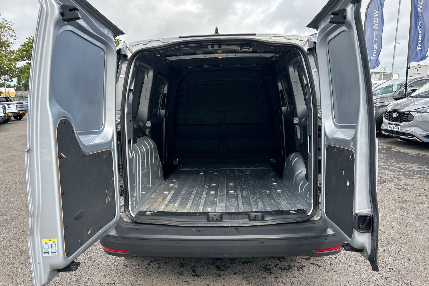 Ford TRANSIT CONNECT Photo 6