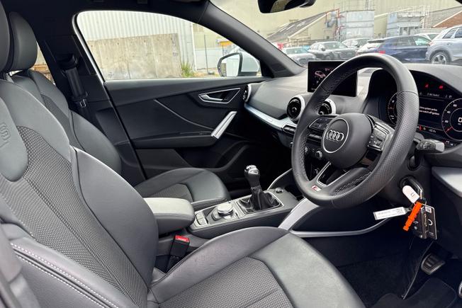 AUDI Q2 Photo 23