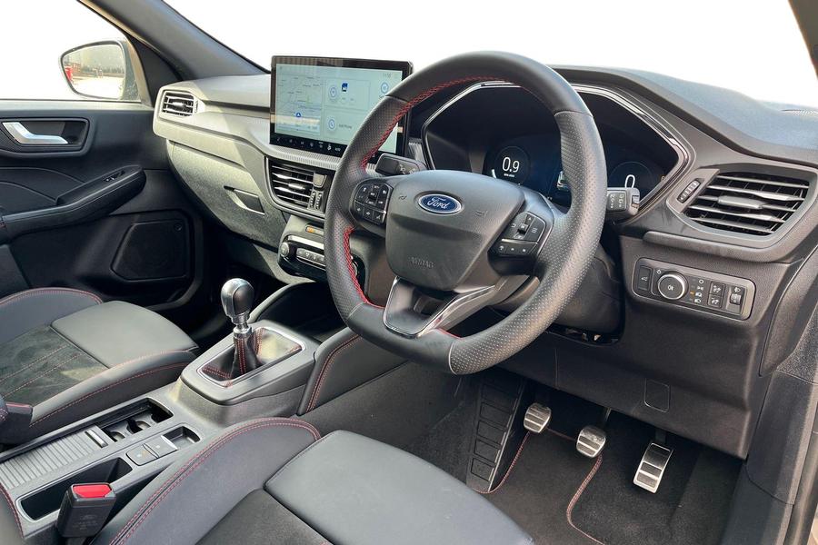 Ford Kuga Photo autoimg-a20d55c6cfbba29265e510d08f955c65ff0f9f4a.jpg