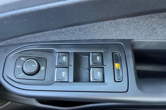 Volkswagen Golf Photo autoimg-a21048cb2b15609a5f568377de1fb06ba0d64a27.jpg