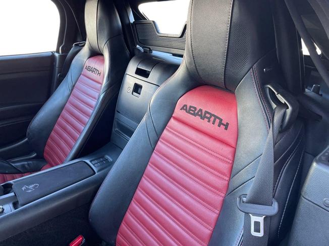 ABARTH 124 Spider Photo 9