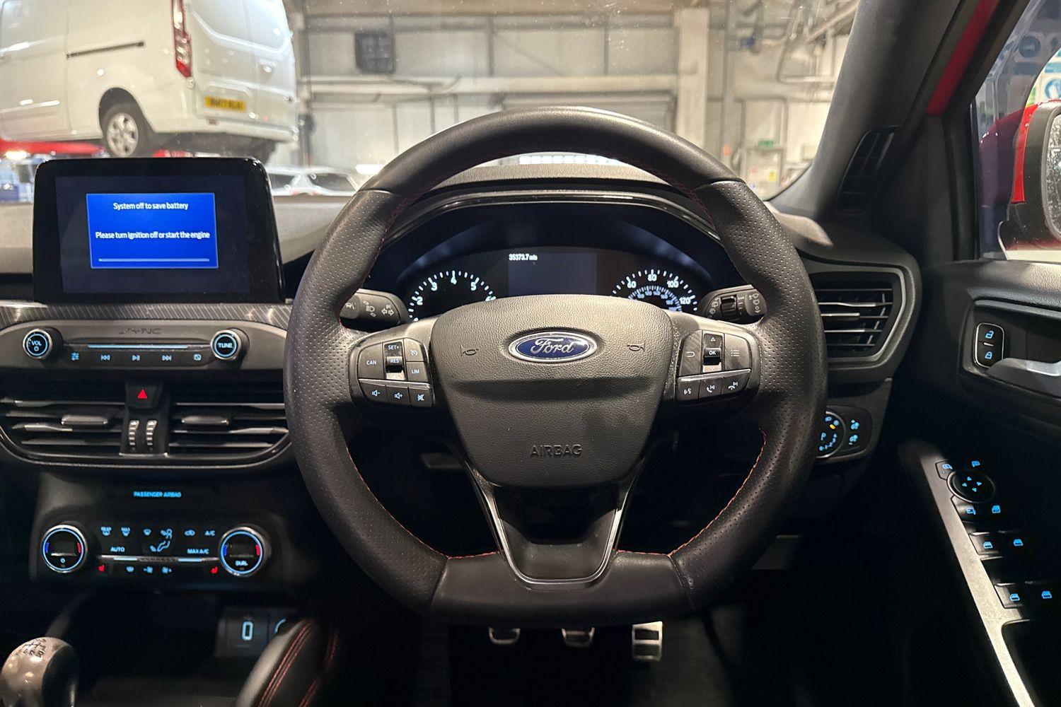 Ford Focus Photo 11