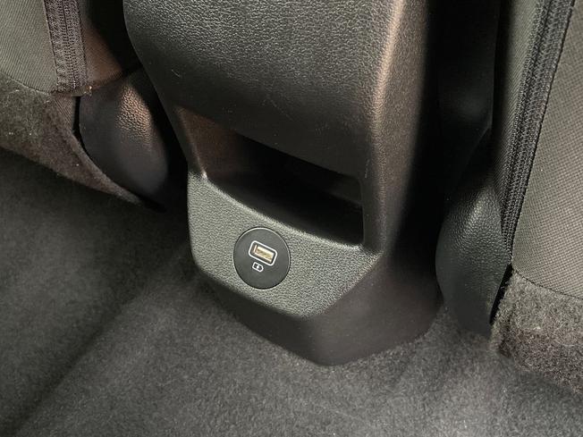 HYUNDAI Bayon Photo 34