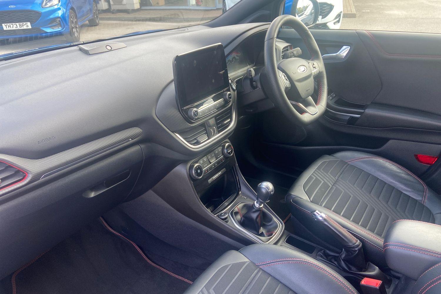 Ford PUMA Photo 17