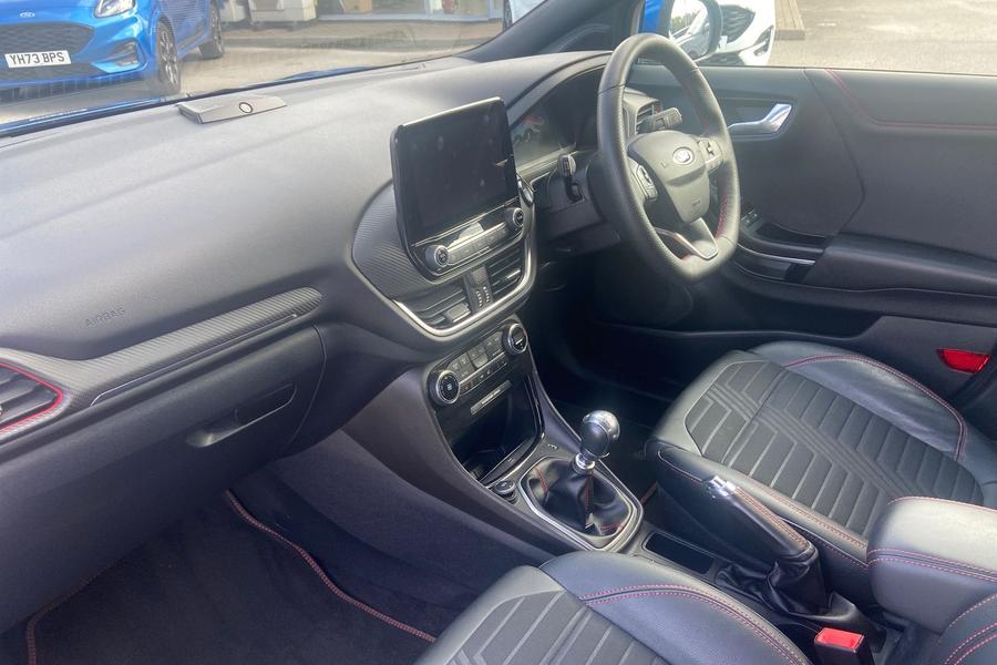 Ford PUMA Photo autoimg-a216b322843424493d21fc1cf651fb129b3bf149.jpg