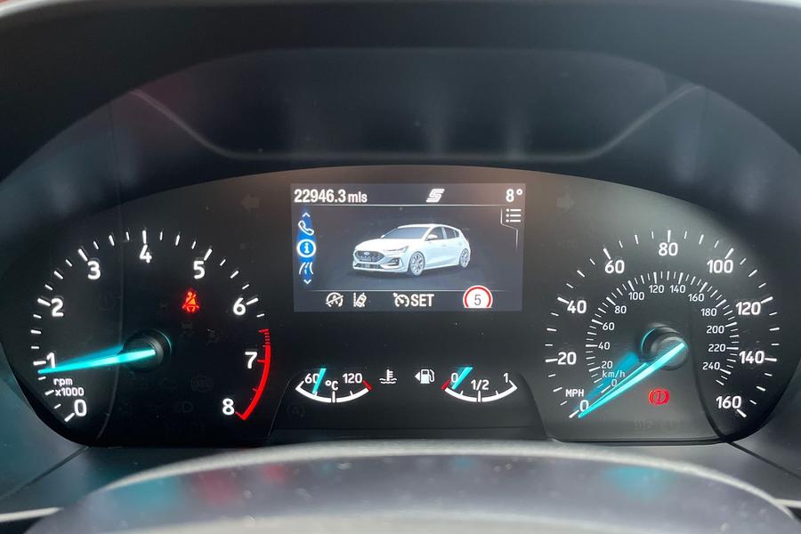 Ford FOCUS Photo autoimg-a2195bc830a0345579712c97f7e25803bfad986c.jpg