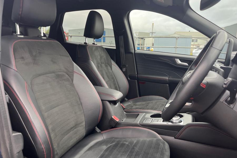 Ford KUGA Photo autoimg-a21a07a367a06abad601ef21a05c8c9297164681.jpg