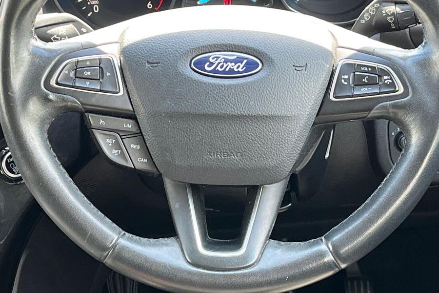 Ford KUGA Photo autoimg-a21ab8ea78f8f7dfa58dcb5c97712f8ed1a4f16d.jpg