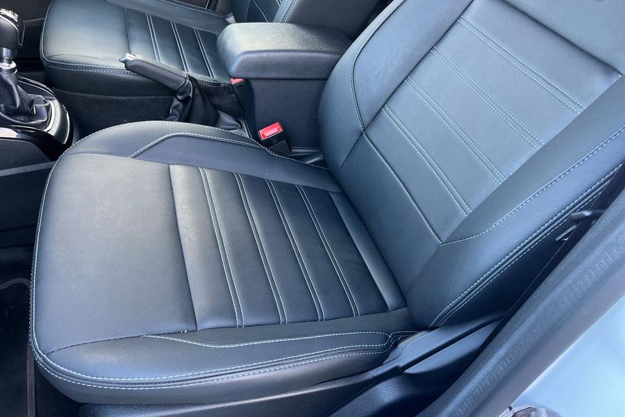 Ford ECOSPORT Photo autoimg-a21b9e22a449855a694ab1b47dafc96a716b6ceb.jpg