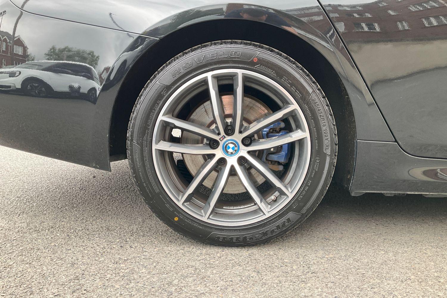 BMW 5 SERIES Photo 7