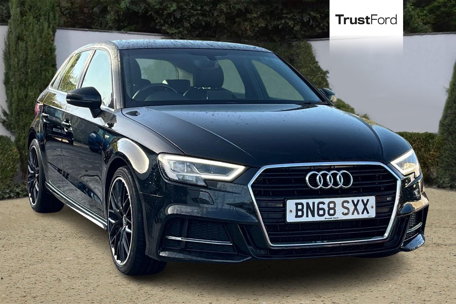 Audi A3 Photo 0