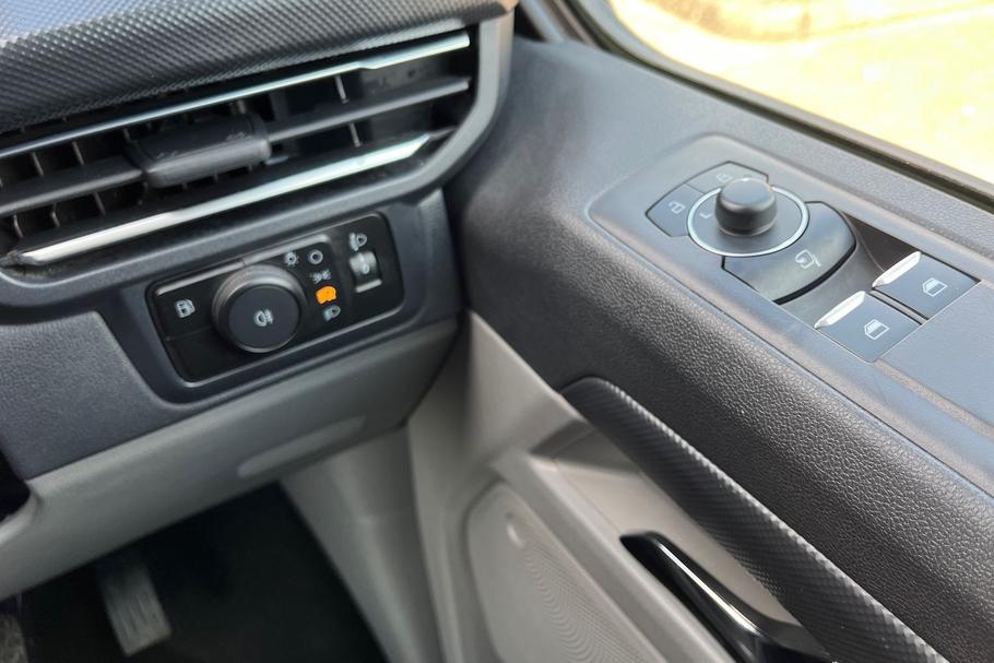 Used Ford TRANSIT CUSTOM WP75CNO 21