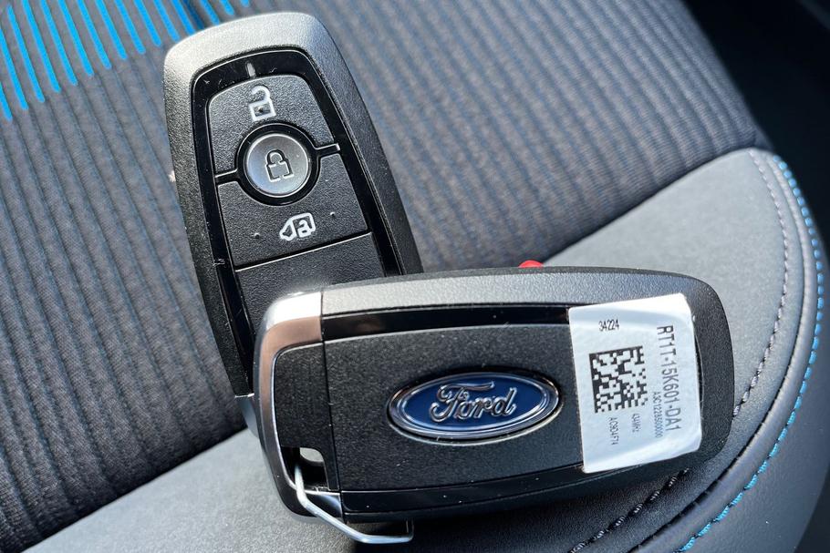 Used Ford TRANSIT CUSTOM LA75RFN 19