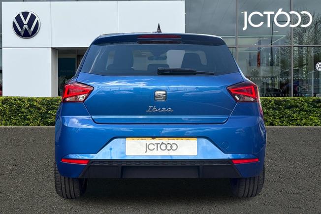 SEAT Ibiza Photo 7