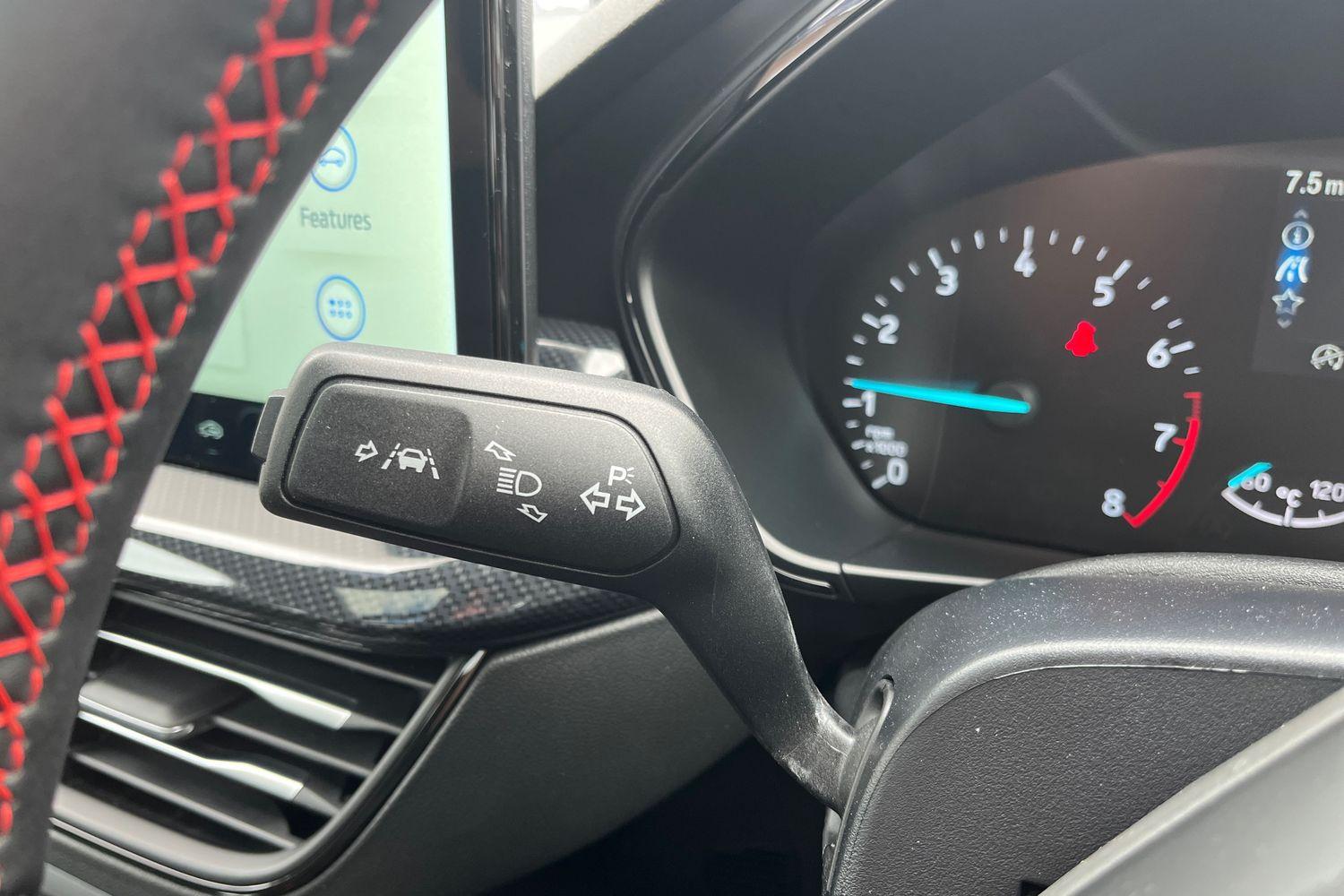 Ford FOCUS Photo 13