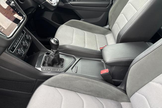VOLKSWAGEN Tiguan Photo 30
