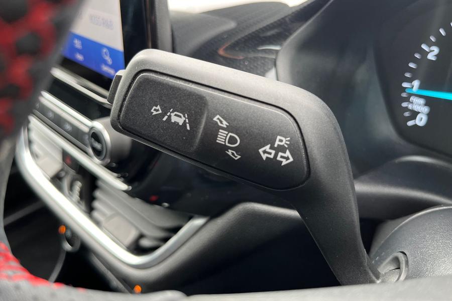 Ford Fiesta Photo autoimg-a230424c81f686be1f1af97560696f2de2b6118d.jpg