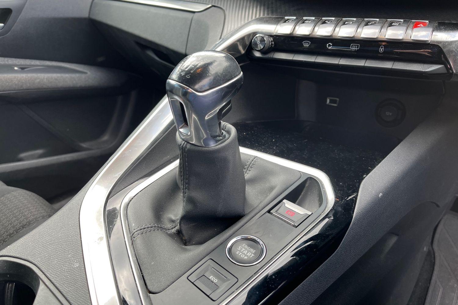Peugeot 5008 Photo 36