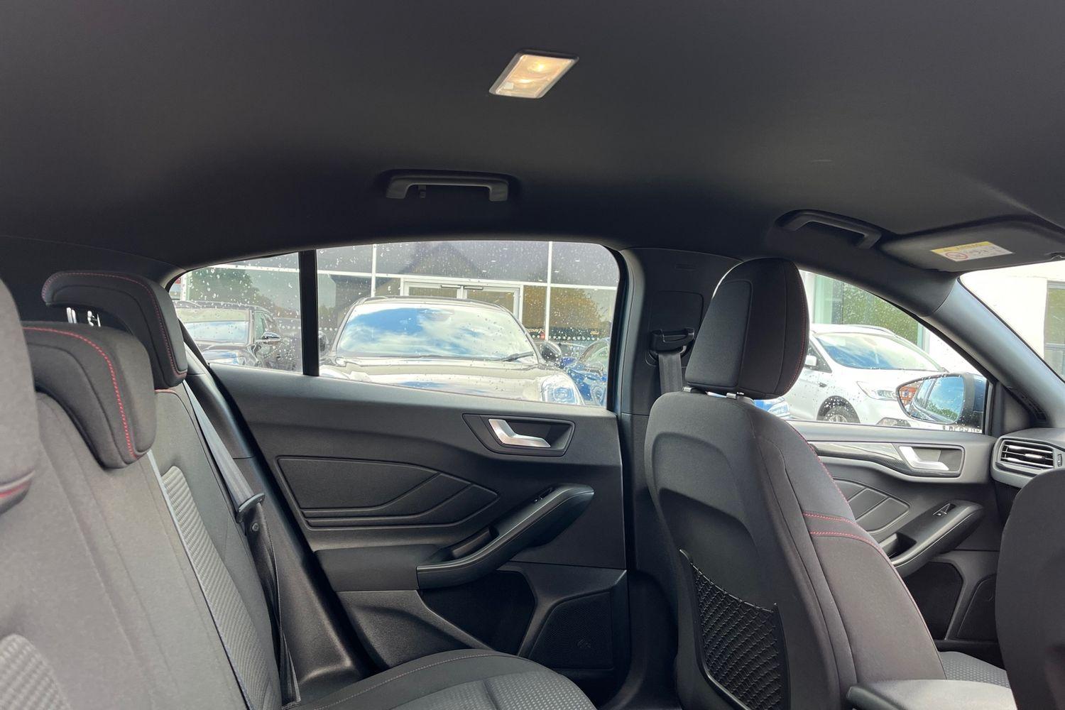 Ford FOCUS Photo 37