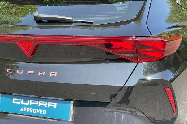 CUPRA Formentor Photo 18