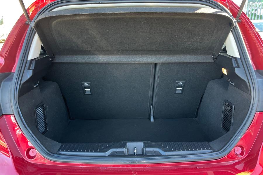 Ford FIESTA Photo autoimg-a23fe82c8bbc6092b76381d773d220eb1c25b6c6.jpg