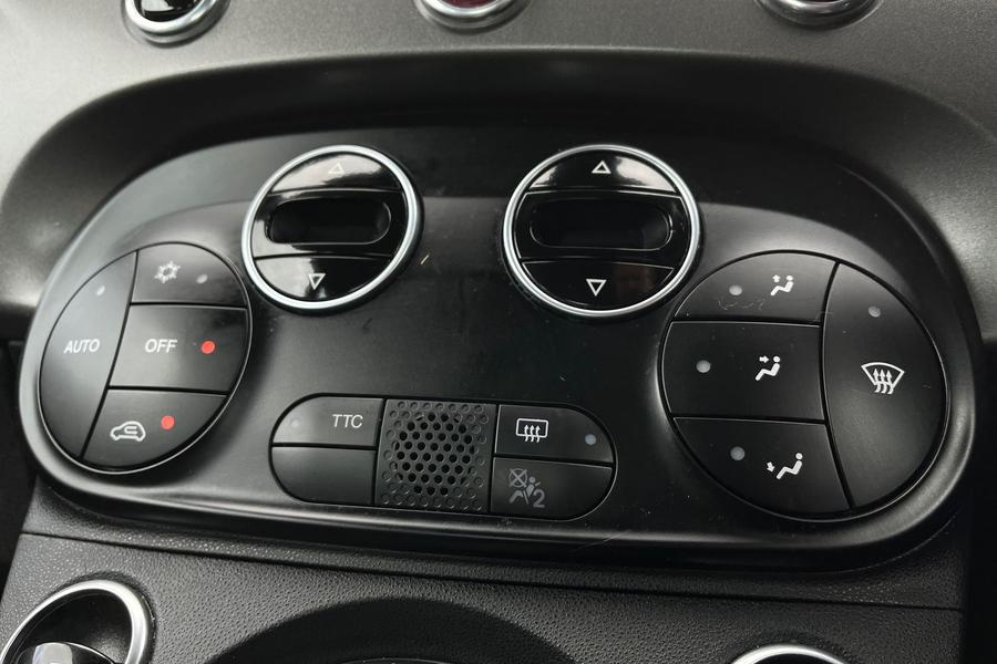 Abarth 595 Photo autoimg-a2402a35cf7027f86524ddf5ae658276236bd8be.jpg
