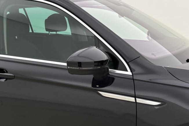 VOLKSWAGEN Tiguan Photo 20