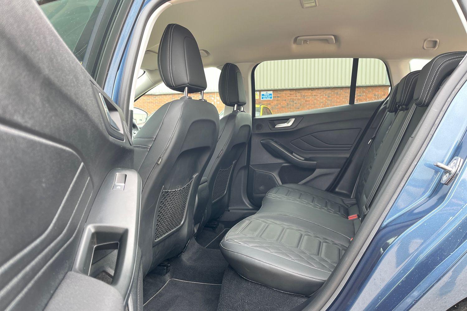 Ford Focus Photo 25