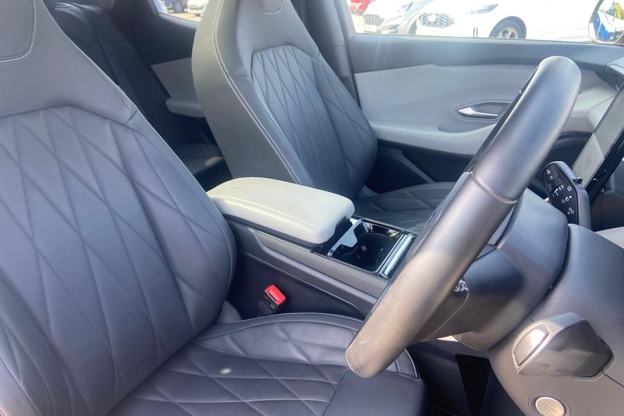 Ford EXPLORER Photo autoimg-a24654a886f61195b189aed9fa424d588ece7b4a.jpg