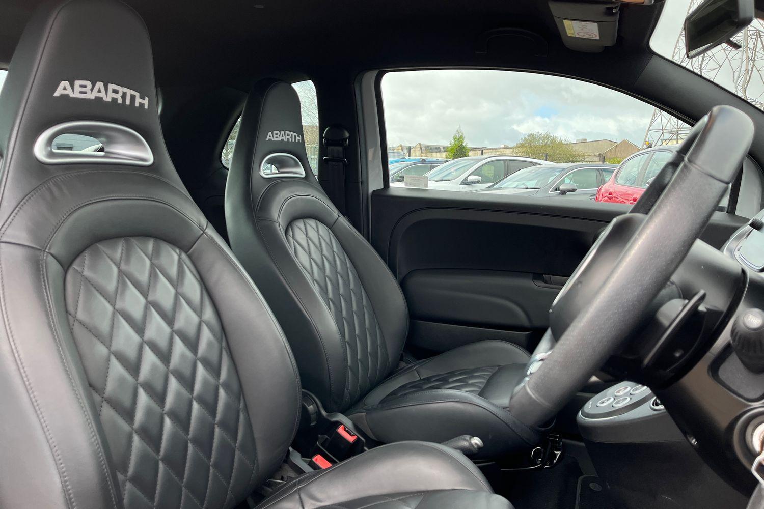 Abarth 595 Photo 16