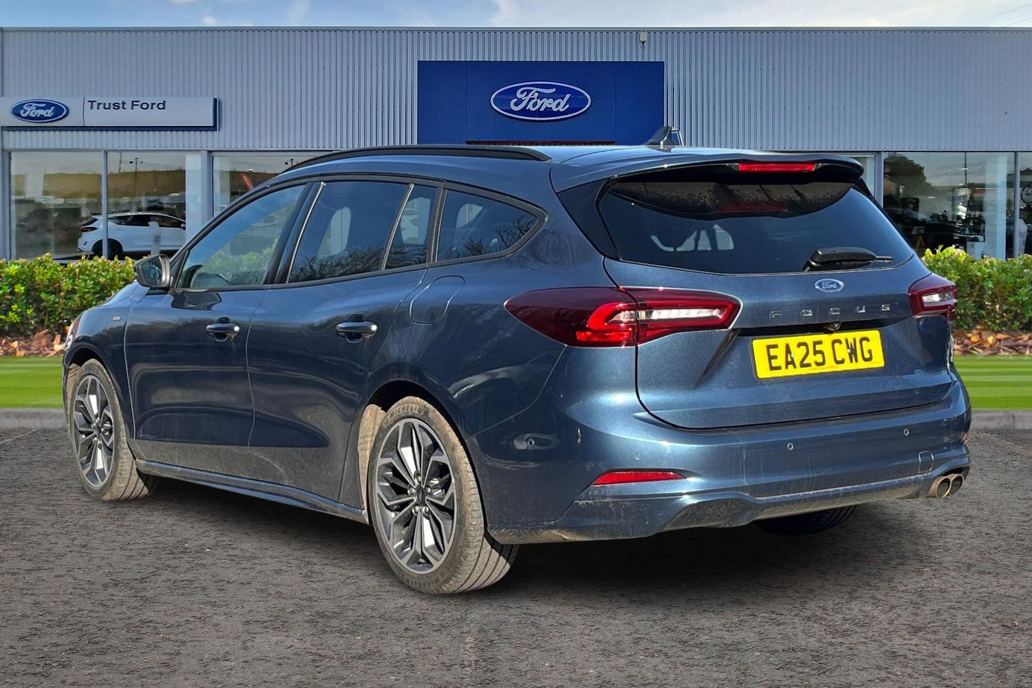 Ford Focus Photo 1