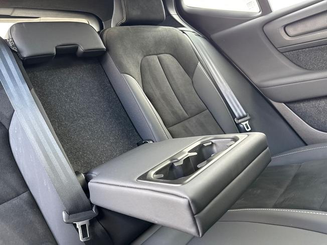 VOLVO Xc40 Photo 26