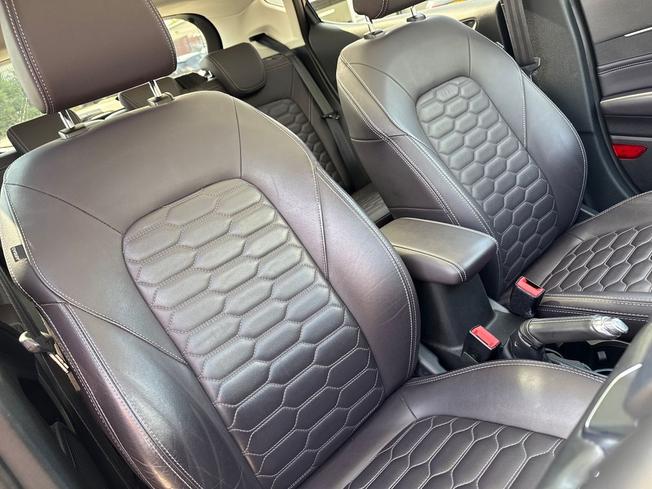 Ford Fiesta Photo 27