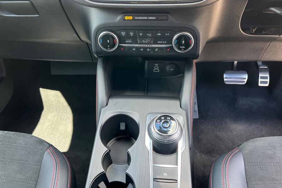 Ford Kuga Photo autoimg-a2535af6ceaeada1513cf3d62620a1b58224f2f7.jpg