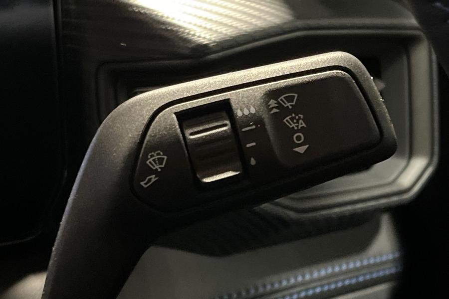 Ford MUSTANG Photo autoimg-a253cc86dffa5106763f36e4504439c9b2c15ba2.jpg