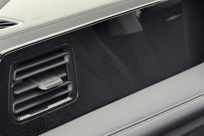 VOLKSWAGEN Tiguan Photo 44