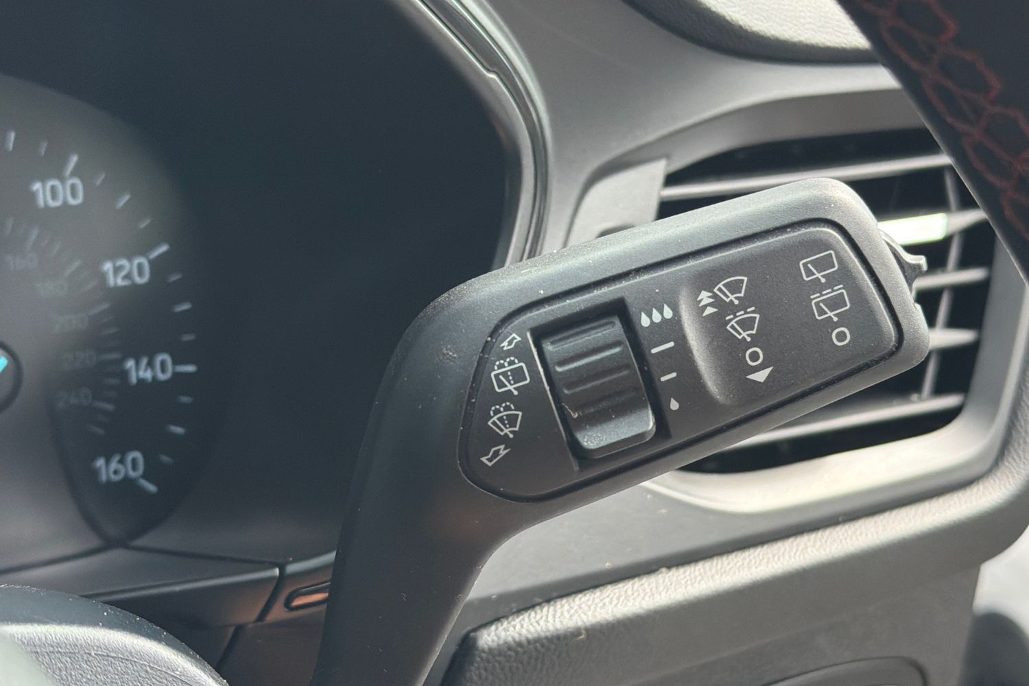 Ford FOCUS Photo 14