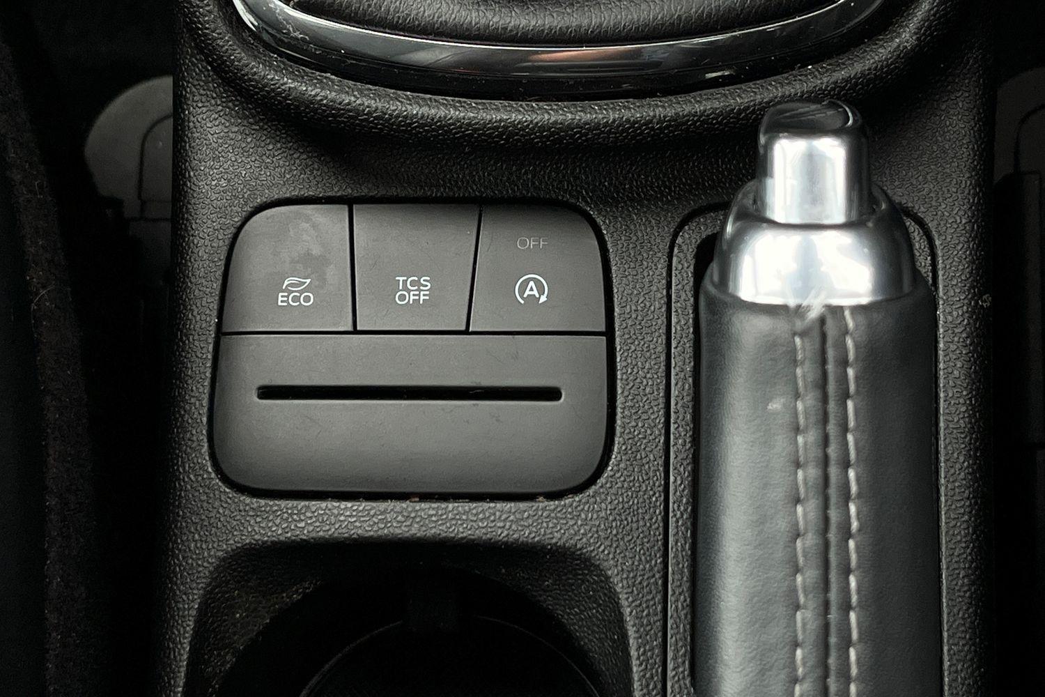Ford FIESTA Photo 35