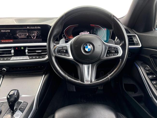 BMW 3 Series Photo 11